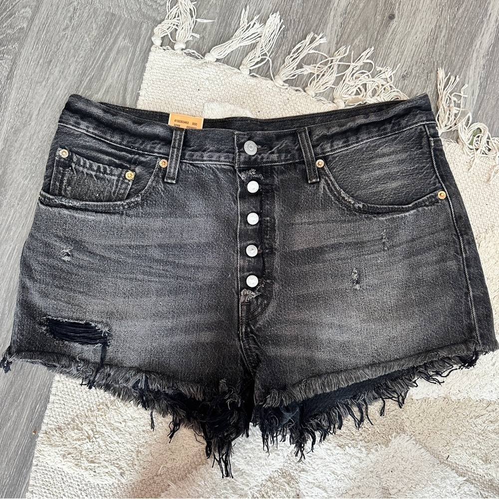 NWT Levis 501 Black Button Fly Shorts sz 32